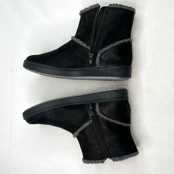 Cloudsteppers by Clarks Black Short Winter Boots 7 - Picture 6 of 11